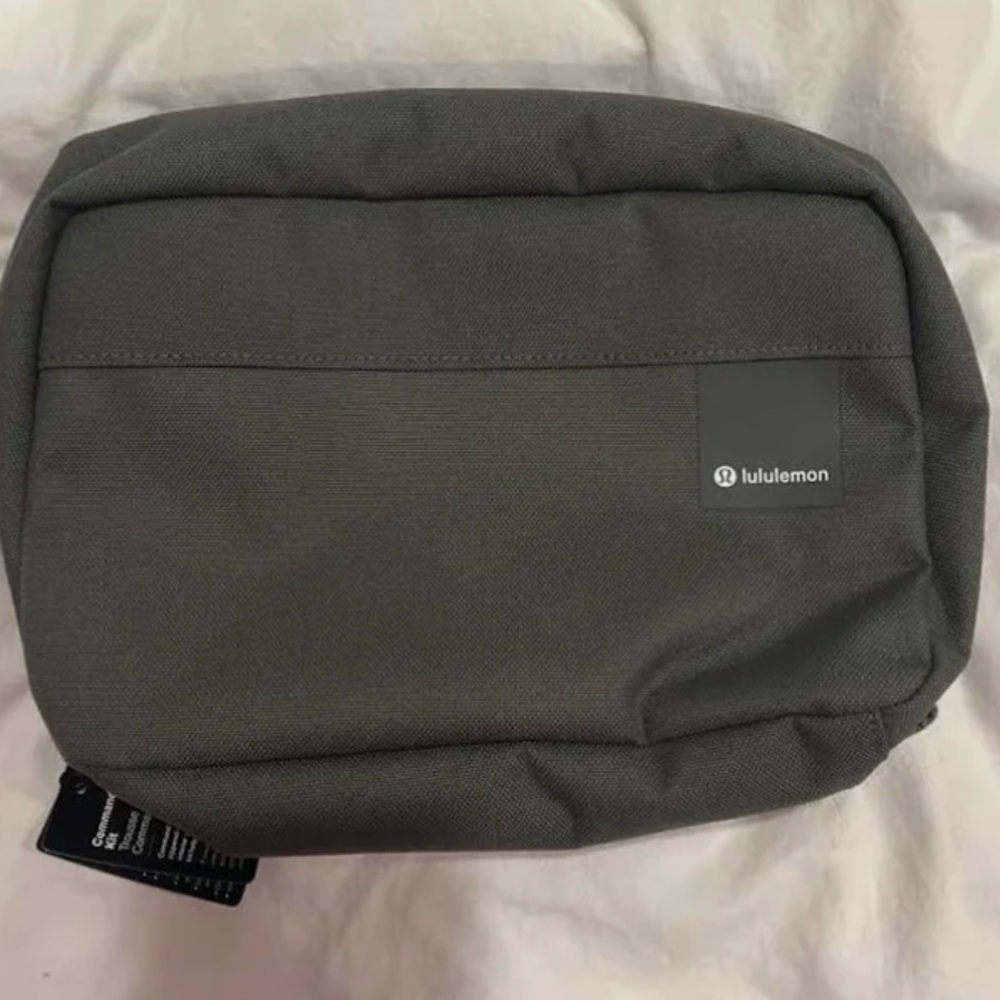 NWT Lululemon Command The Day Kit